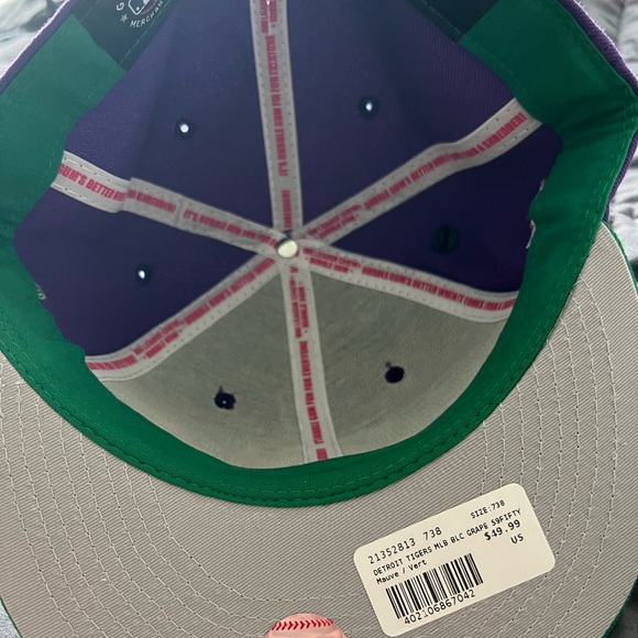 New Era Detroit Tigers 59Fifty Groundball Grape. Spec. Edition 7 3/8 - Picture 3 of 6